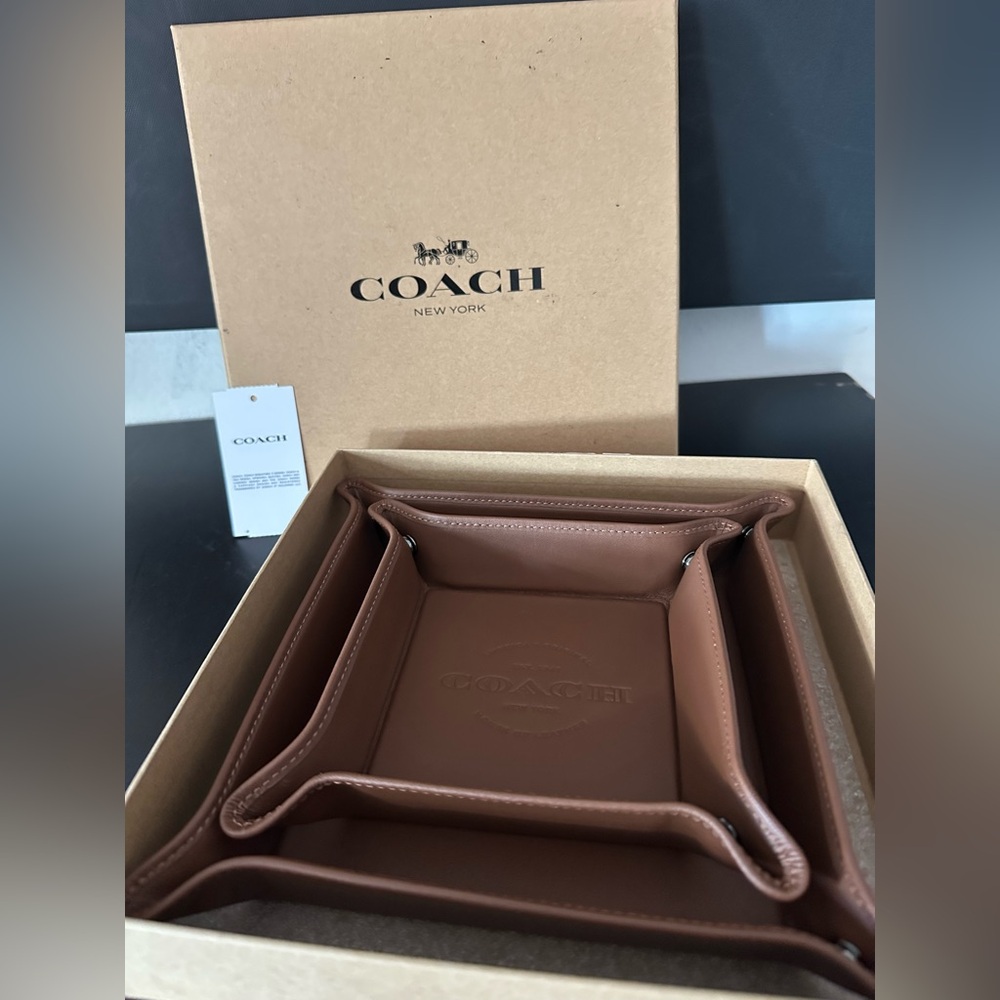 🆕Coach Boxed Valet Tray Set Of 2